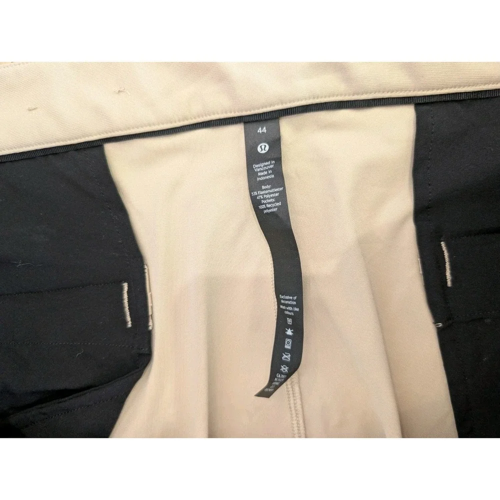 Mens Lululemon Commission Pant Classic Warpstreme Trench Size 44x26 M5986S RARE